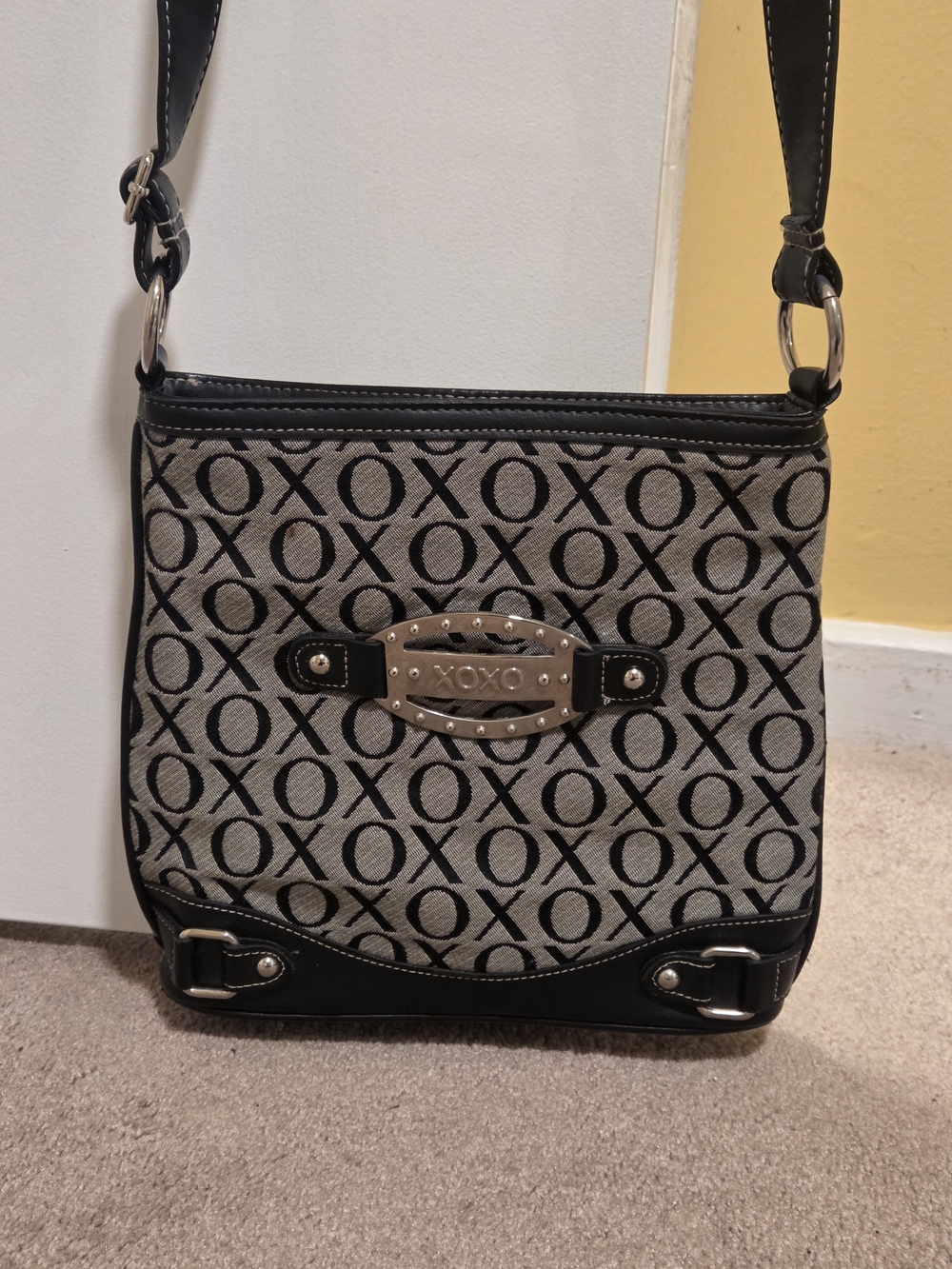 Vintage XOXO Gray & Black Crossbody Bag